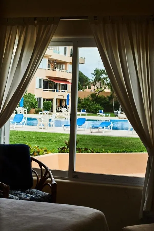 Beachfront Appt W/Amazing Pool In Puerto Aventuras