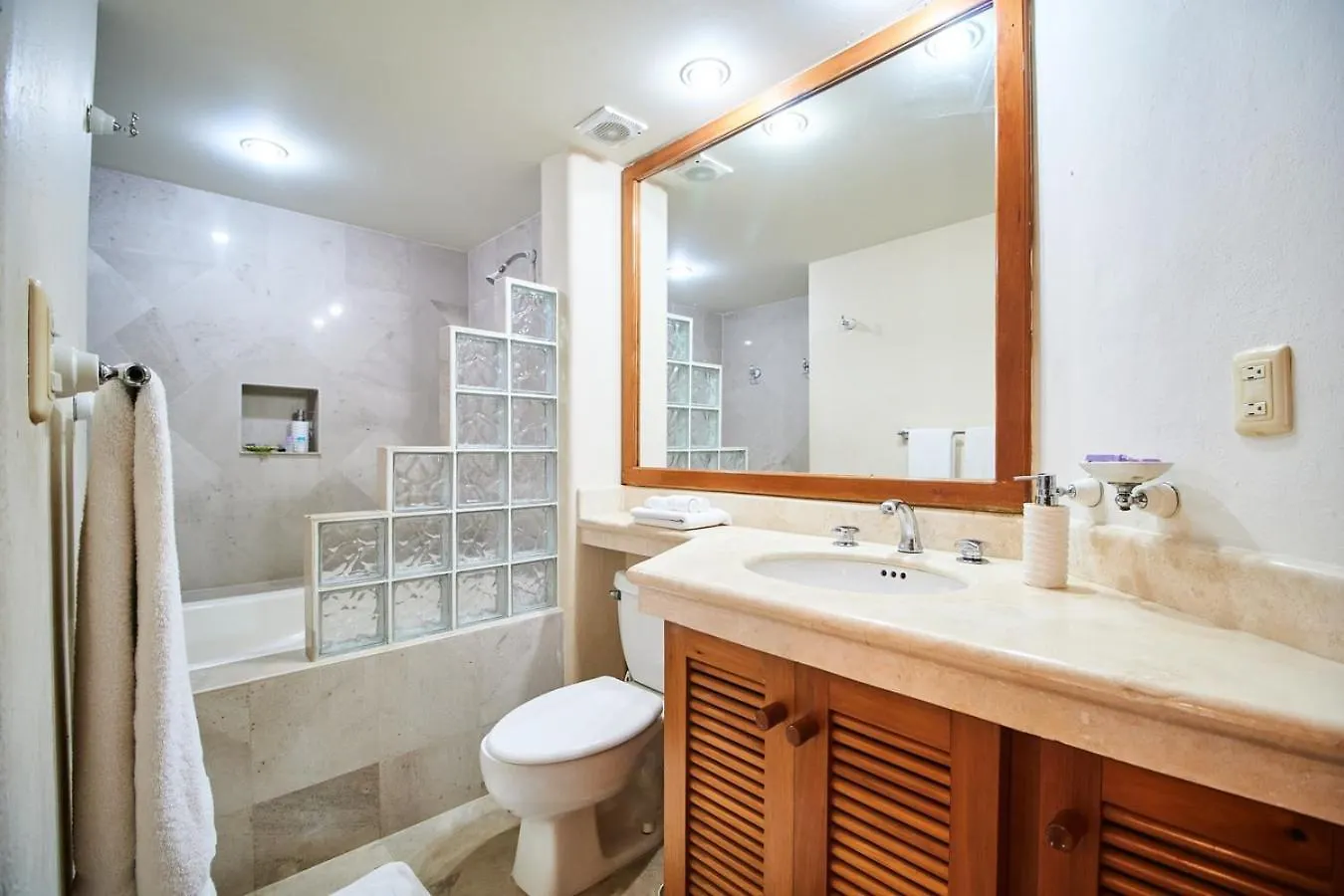 Beachfront Appt W/Amazing Pool In Puerto Aventuras 0*,