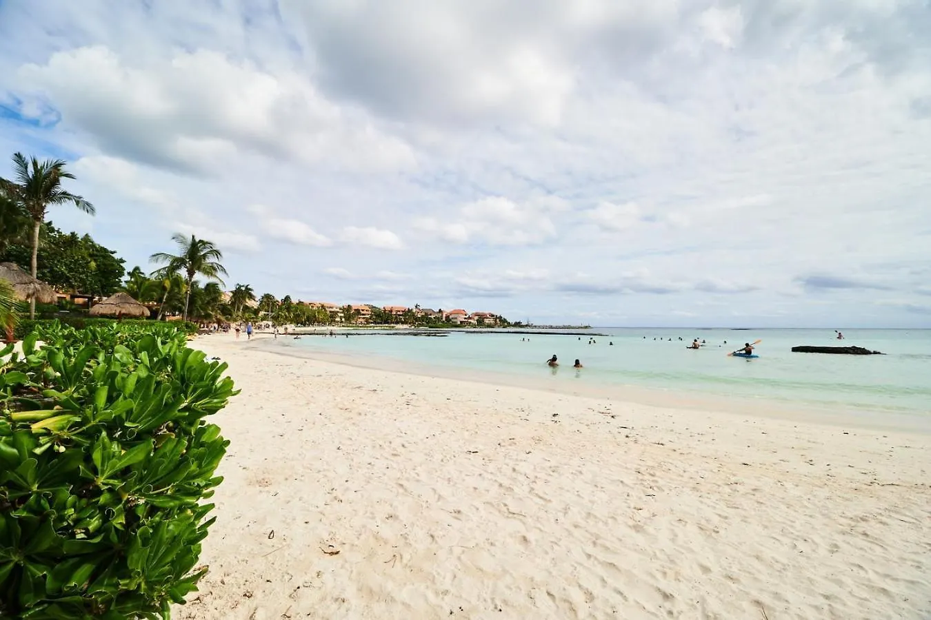 Apartmán Beachfront Appt W/Amazing Pool In Puerto Aventuras