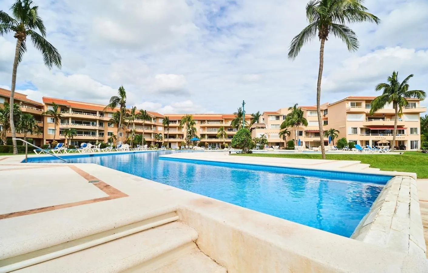 Beachfront Appt W/Amazing Pool In Puerto Aventuras 0*,  Mexico