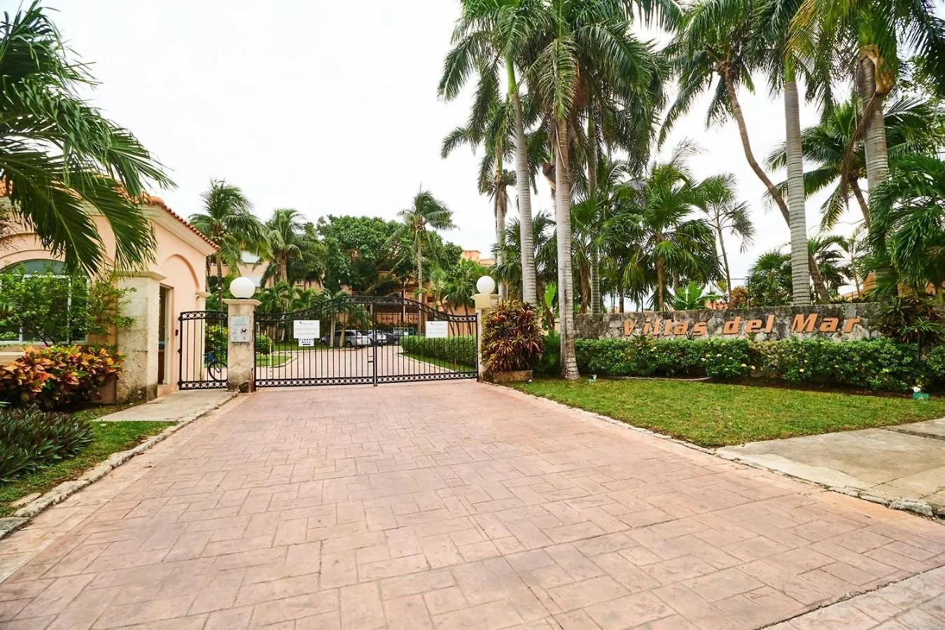 Beachfront Appt W/Amazing Pool In Puerto Aventuras Mexico